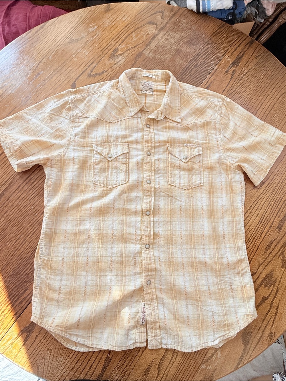 Lucky Brand Men's Short-Sleeve Button-Down Plaid Shirt in Cream and Tan
